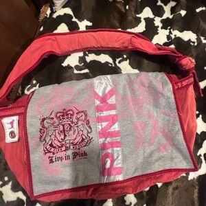 VS PINK ROCK &ROLL MESSENGER BAG
